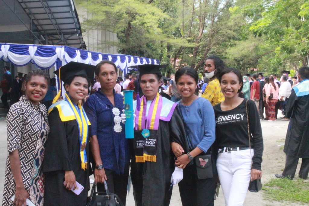 AA005a wisuda 14-12-2021